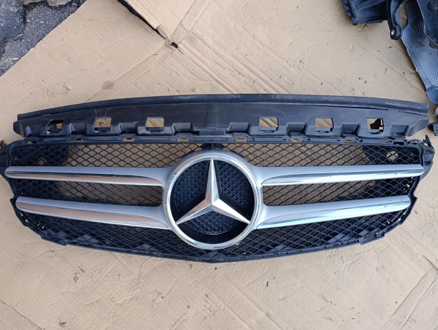 Решетка A20588801609982 MERCEDES