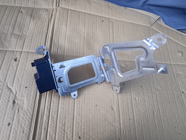 Преобразователь напряжения A2059052809 MERCEDES