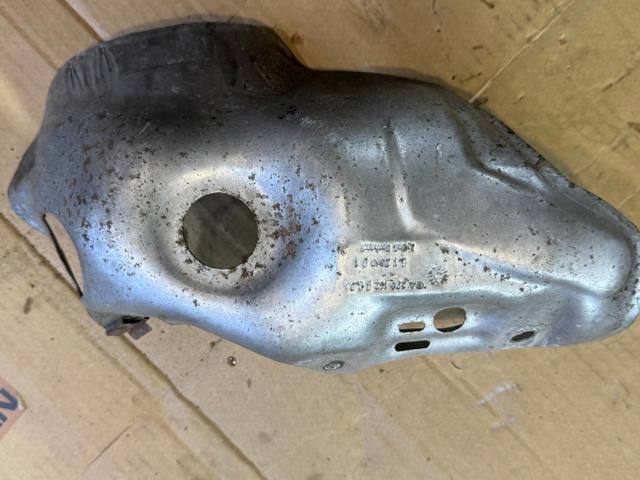 Крышка выпускного коллектора A2701420000 MERCEDES