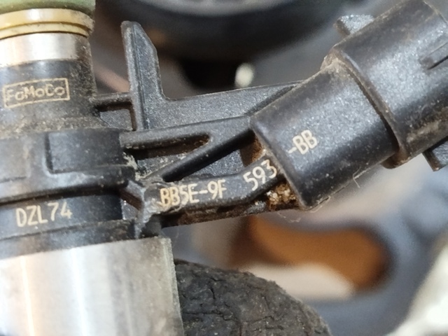 FORD BB5E9F593BB Форсунка впрыска топлива в наличии Запорожье