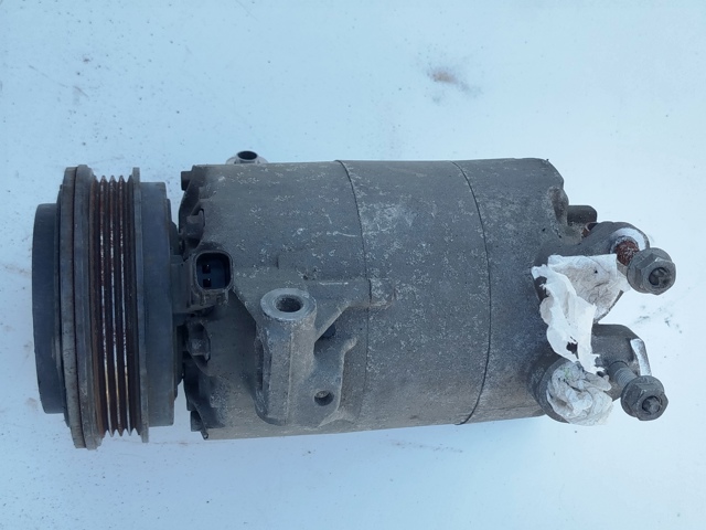 Насос кондиционера CV6Z19703K FORD