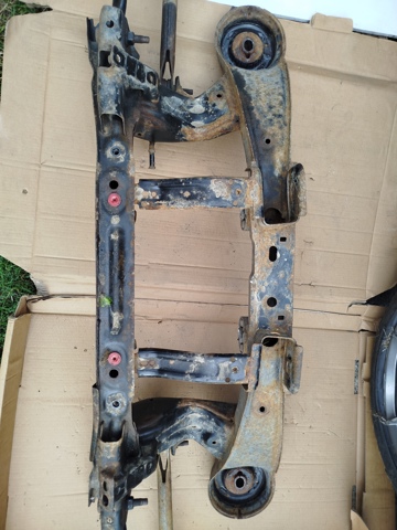 Балка задней подвески, подрамник CV6Z5035N FORD