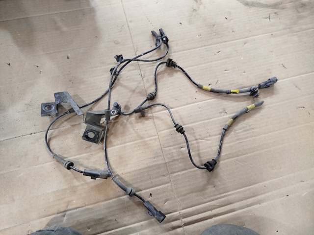Датчик ABS задний DG9C2C190CD FORD