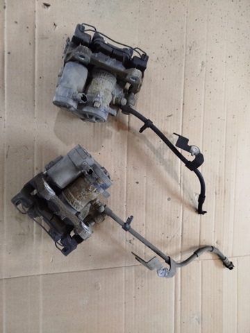 Задний правый суппорт DG9Z2552C FORD