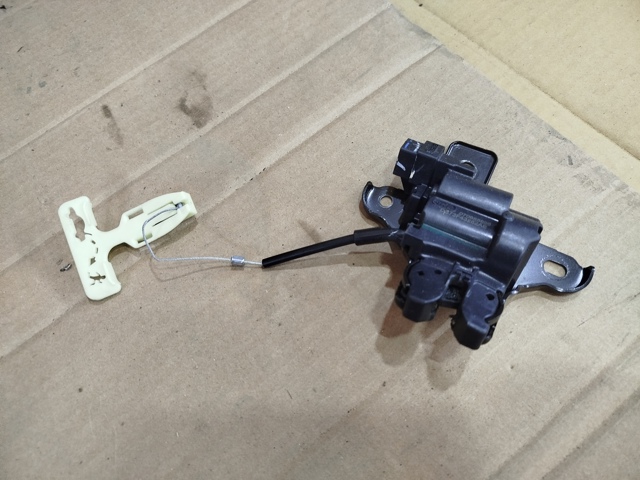 Замок задней двери DS73F43282AE FORD