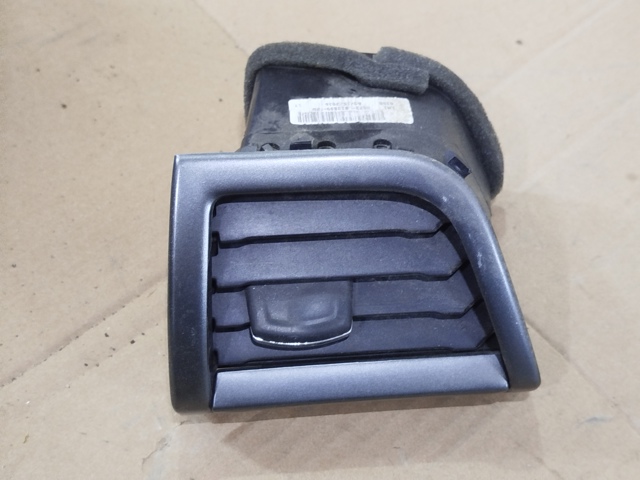 Решетка воздуховода левая DS7Z19893BE FORD