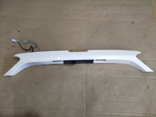 Накладка на крышку багажника DS7Z5443400BA FORD
