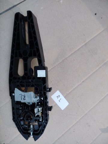 FORD ES7Z5426685T Держатель наружной ручки двери передней левой в наличии Кривой Рог