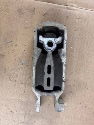 Задняя подушка двигателя F2GZ6068A FORD
