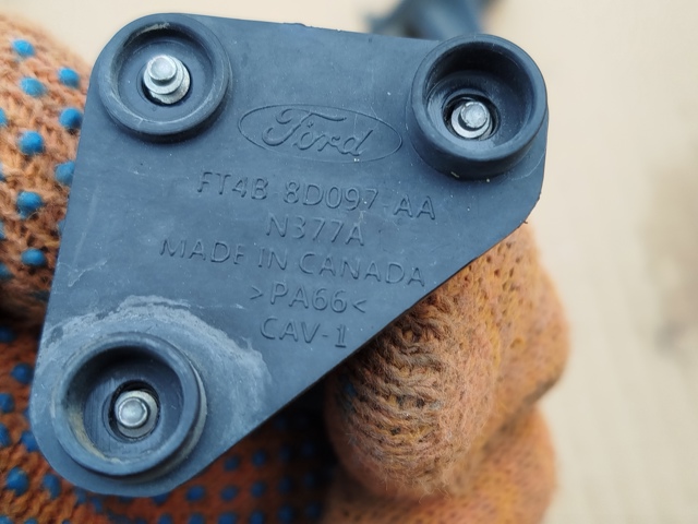 FT4B8D097AA FORD Кронштейн решетки радиатора купить в Одесса