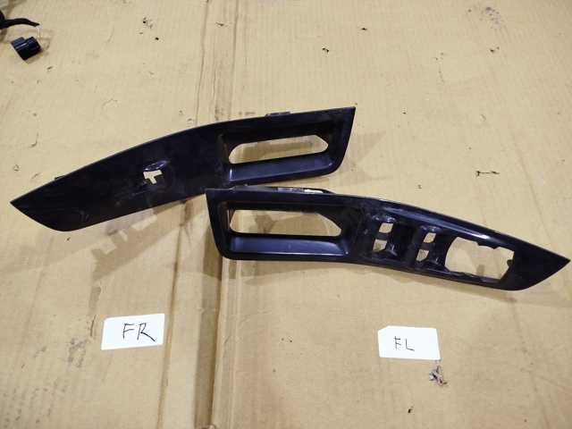 FORD FT4Z14527BB Панель (накладка) блока управления стеклоподъемником передняя правая в наличии Харьков