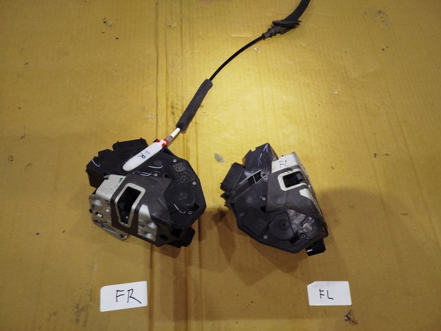 Замок передней пассажирской двери FT4Z5821812D FORD