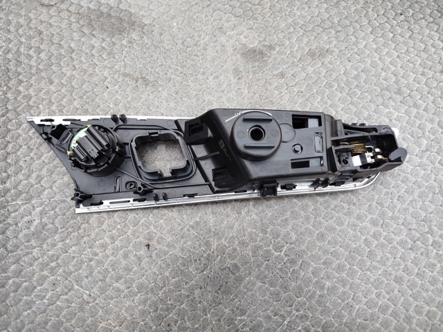 Ручка двери передней внутренняя левая FT4Z5822601BG FORD