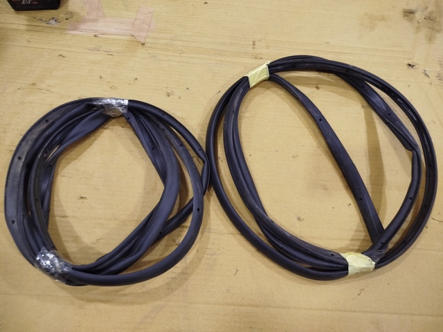 FT4Z5825324A купить Житомир