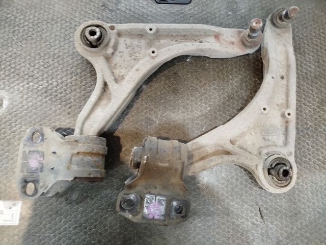 Рычаг передней подвески нижний левый GS7Z3079B FORD