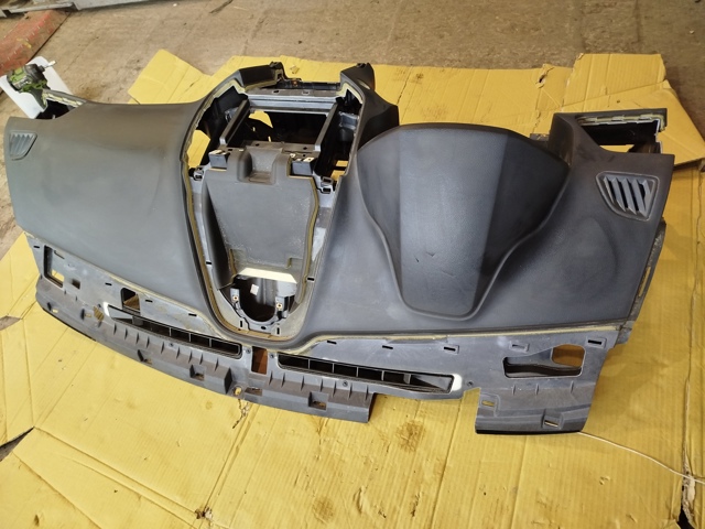 FORD GT4Z5804320EB Торпедо в наличии Харьков
