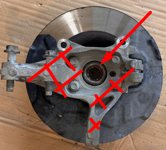 K2GZ1104A FORD Ступица передняя купить в Чернигов