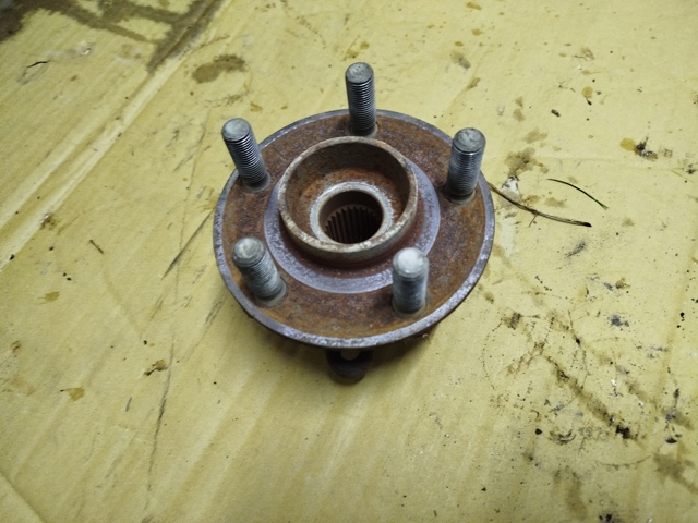 K2GZ1104A FORD Передняя ступица купить в Николаев