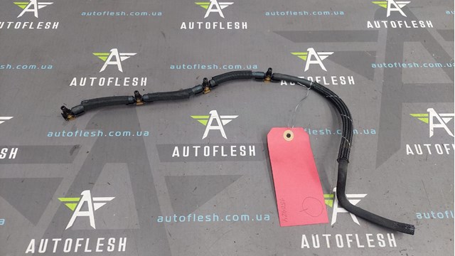 Обратная топливная трубка от форсунок Шкода Октавия II A5