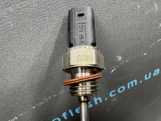 VAG 03N906081A Датчик температуры воздушной смеси в наличии Житомир