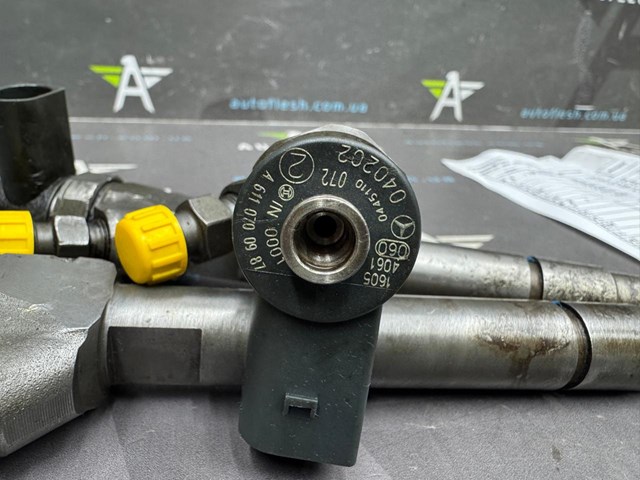 MERCEDES 0445110072 Топливные форсунки в наличии Житомир