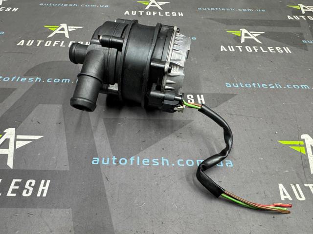 VAG 04L965567A Дополнительная помпа в наличии Ровно