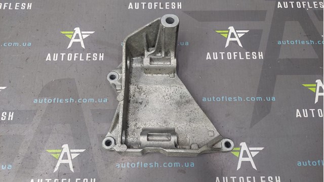Крепление генератора Volkswagen Transporter T5