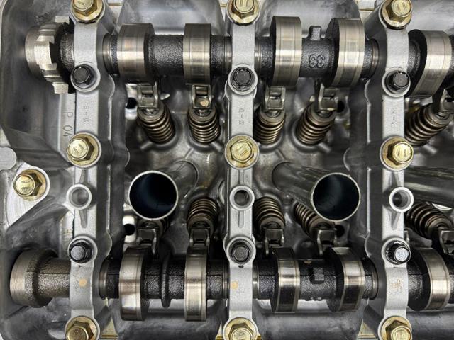TOYOTA 1110109435 Головка блока цилиндров (ГБЦ) в наличии Черновцы