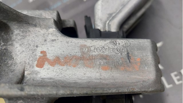 112100020R Правая подушка двигателя купить Житомир