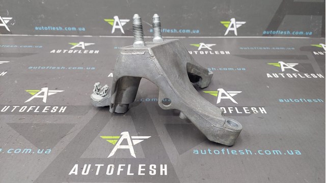 RENAULT 112531966R Кронштейн подушки КПП в наличии Ужгород