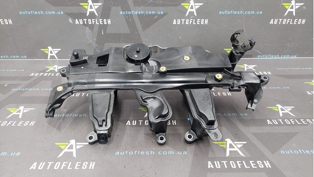 118304798R RENAULT Крышка клапанная купить в Винница