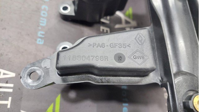 RENAULT 118304798R Крышка клапанная в наличии Житомир