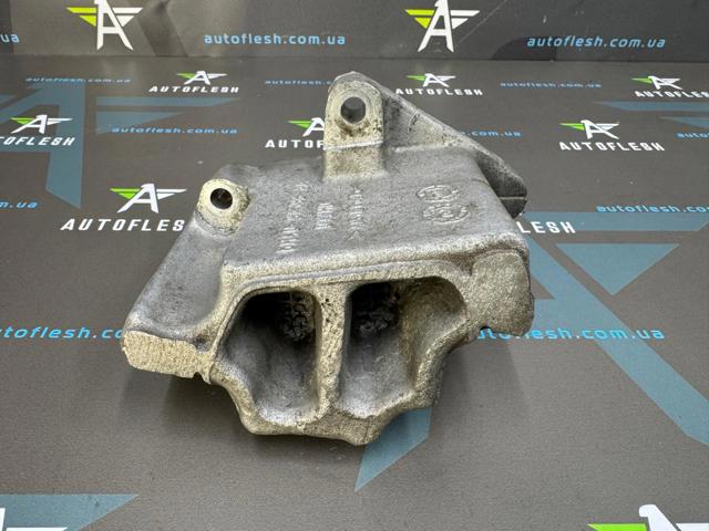 LAND ROVER 1418958 Кронштейн топливного насоса ТНВД в наличии Чернигов
