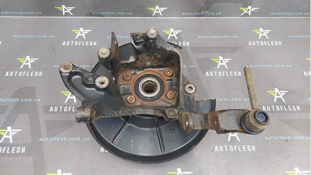 Цапфа (поворотный кулак) передний левый 1556399 FORD
