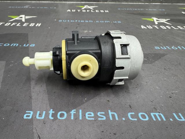 1608400780 PEUGEOT Корректор фары купить в Ирпень
