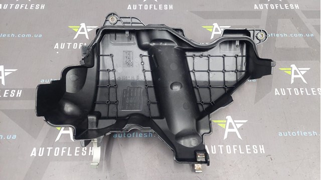 RENAULT 175B14760R Крышка мотора декоративная в наличии Черкассы