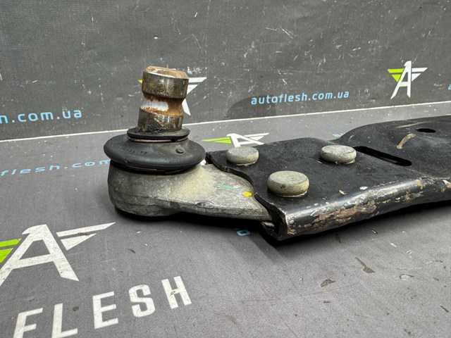 1793237 FORD Рычаг передней подвески нижний левый купить в Чернигов