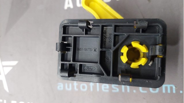 1804625 FORD Ручка открывания капота купить в Николаев