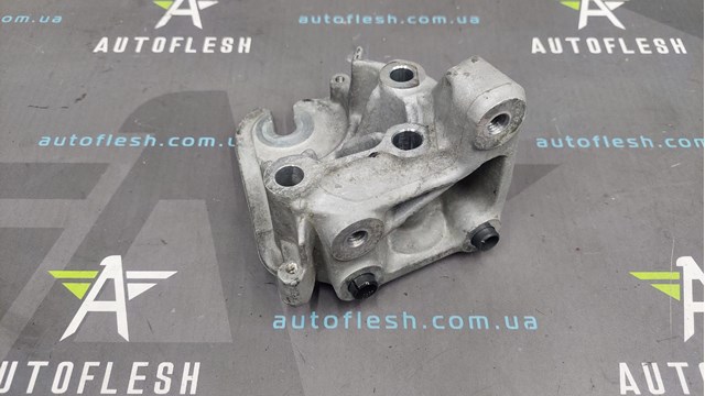 Подушка (опора) двигателя, правая передняя 1807HJ PEUGEOT