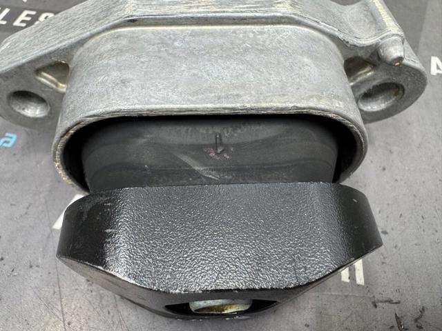 219503Z160 Подушка (опора) двигателя передняя купить Винница