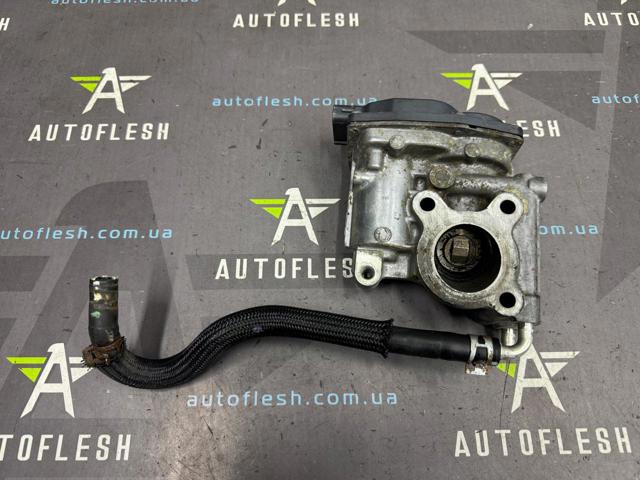Клапан EGR системы рециркуляции отработавших газов 258000R010 TOYOTA