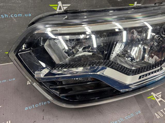 260605755R RENAULT Левая фара купить в Днепр