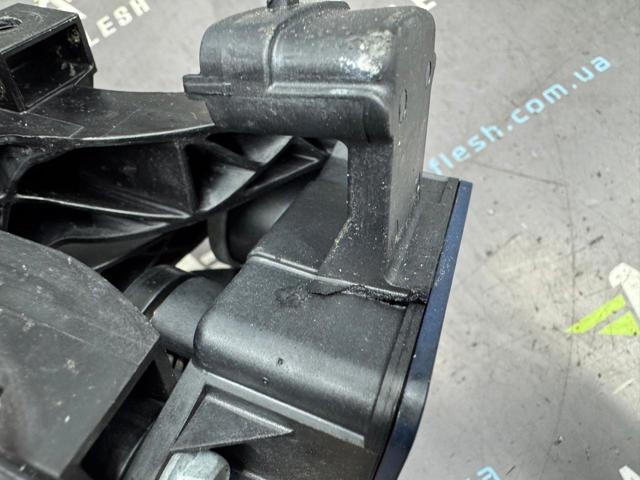 HYUNDAI 283102A570 Коллектор впускной в наличии Житомир