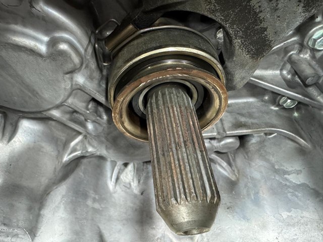 303002D151 TOYOTA КПП в сборе (механическая коробка передач) купить в Украина