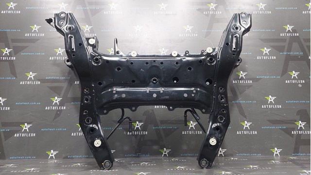 31116869546 BMW Подрамник передний купить в Ужгород