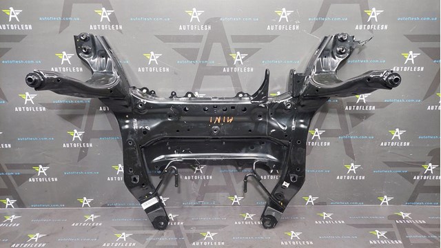 Подрамник передней подвески 31116869546 BMW