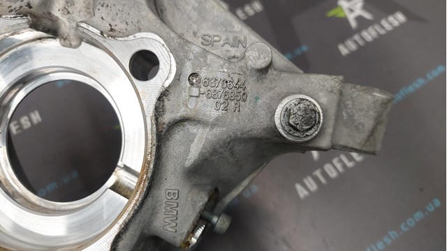 31216876644 BMW Цапфа передняя правая купить в Львов
