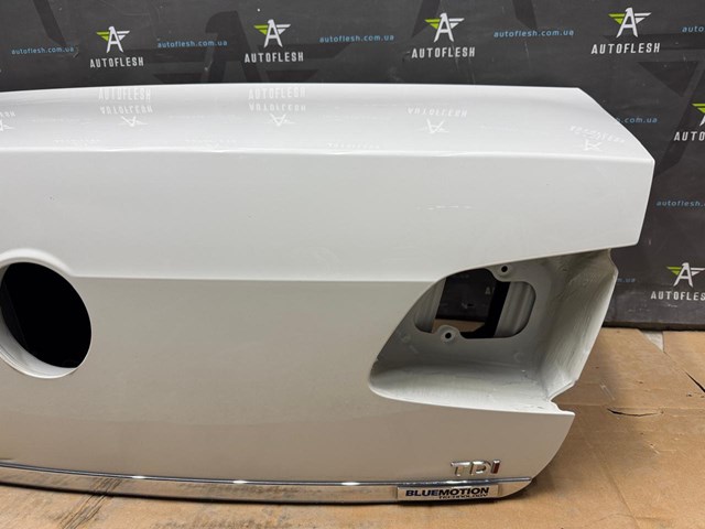 VAG 3AE827025 Крышка багажника в наличии Ужгород