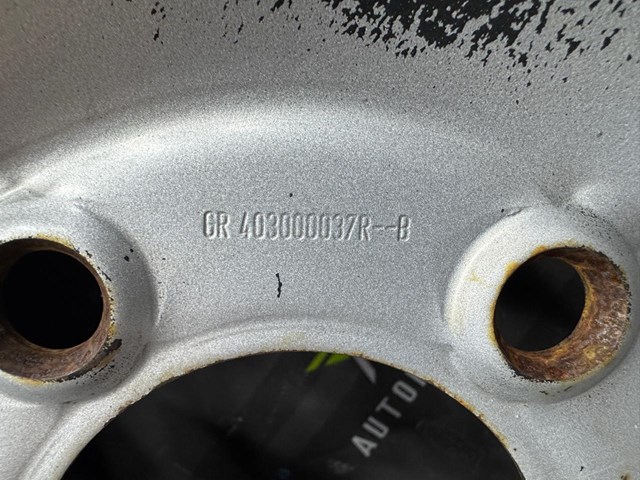RENAULT 403008904R Диски колесные стальные (штампованные) в наличии Черновцы