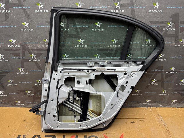 BMW 41009631832 Дверь задняя правая в наличии Сумы